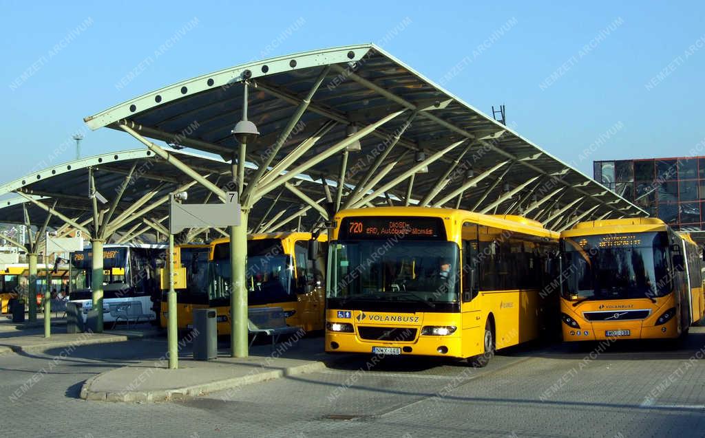Közlekedés - Budapest - A Kelenföld autóbusz-állomás