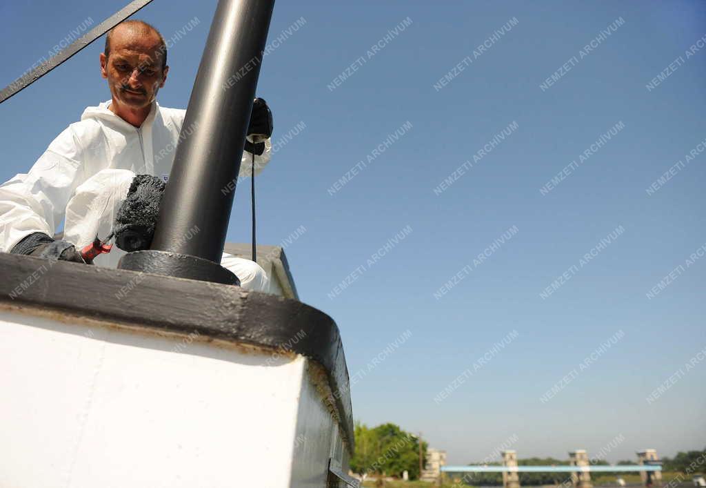 Hajózás - Tiszalök - Hajójavítás 