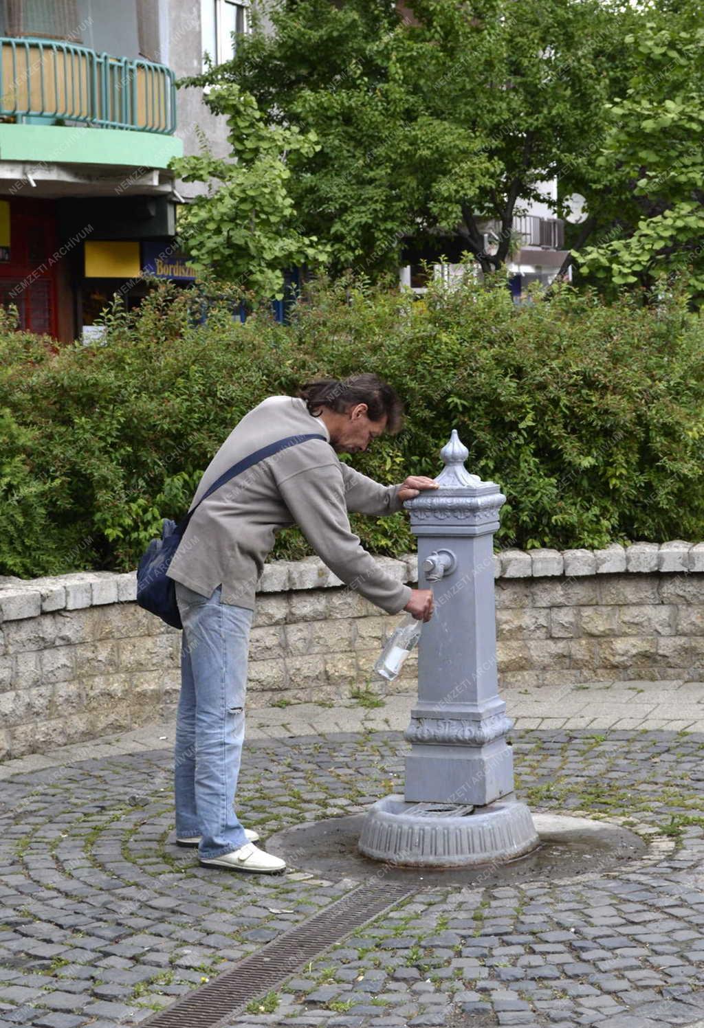 Zsáner - Budapest - Közkút a Kőrösi Csoma sátányon
