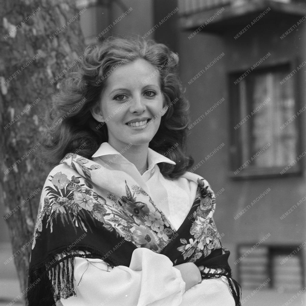 Kultúra - Tóth Éva színművész