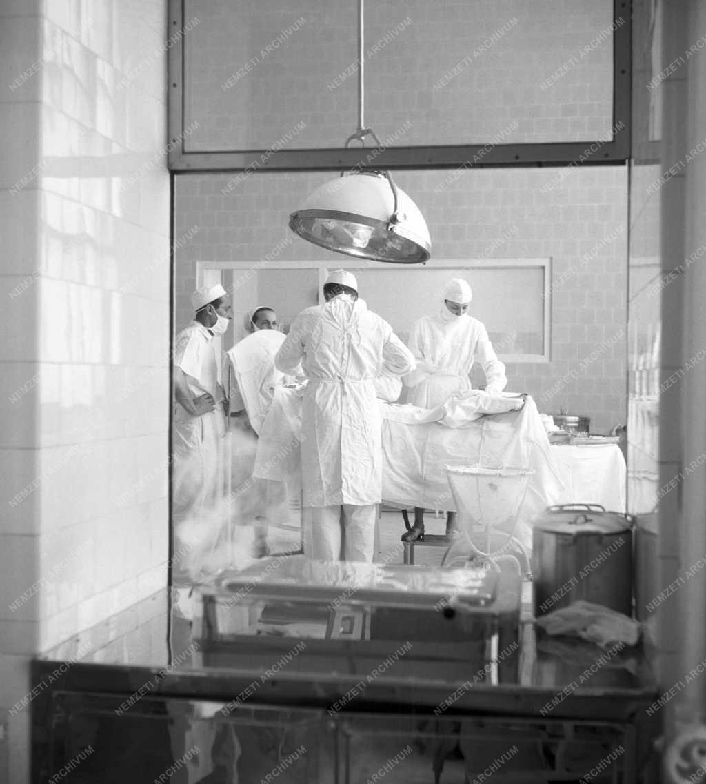 Egészségügy - A Vas utcai Balassa János Kórház