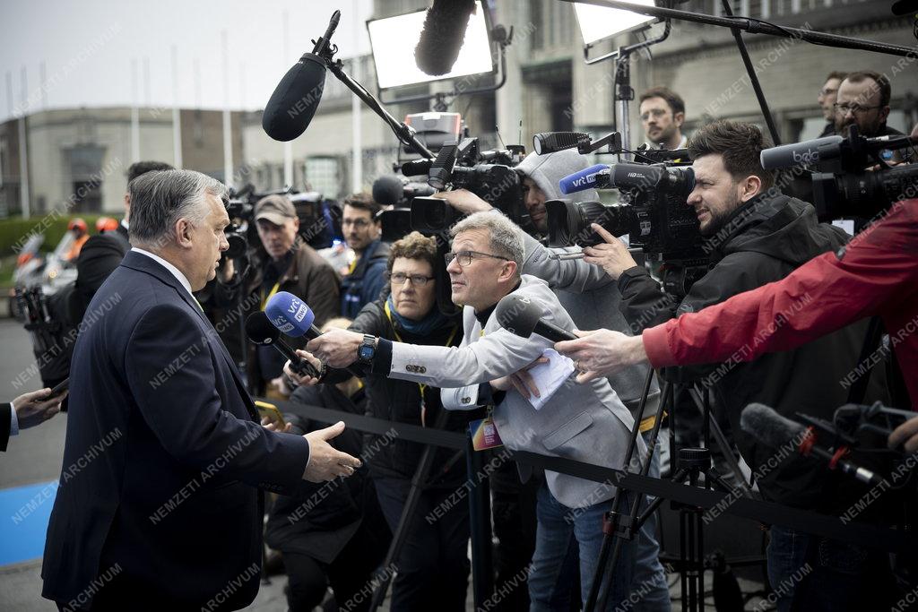 Az Európai Nukleáris Szövetség első csúcstalálkozója