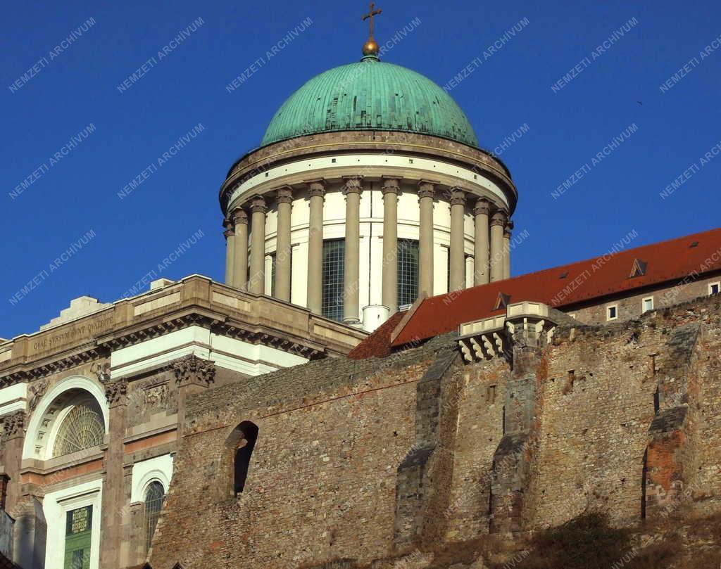 Esztergom - A bazilika - Királyi vár