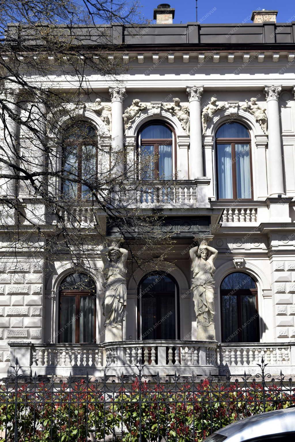 Diplomácia - Katar Állam budapesti nagykövetsége