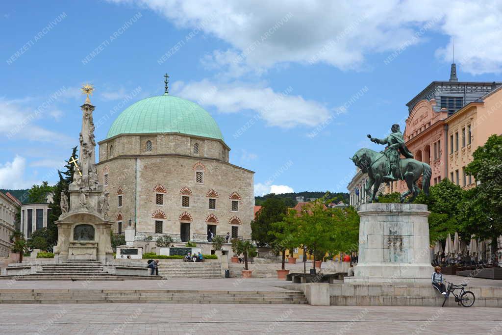 Városkép - Pécs - Széchenyi tér