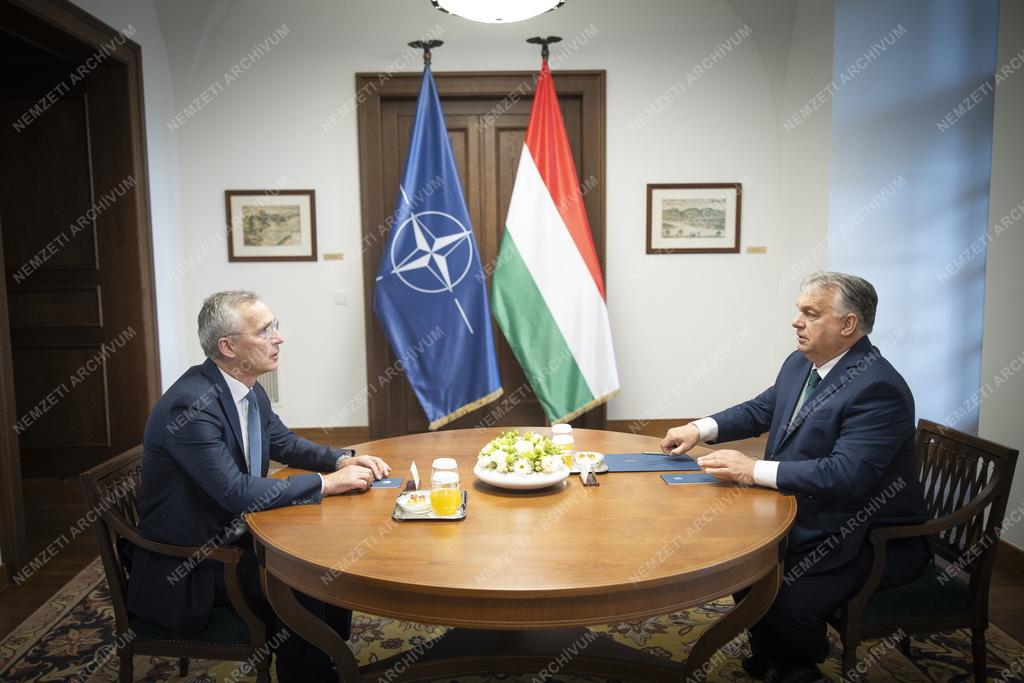 Orbán Viktor fogadta a NATO főtitkárát