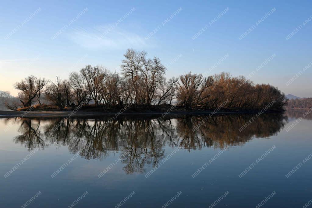 Tájkép - Zebegény - Zebegényi sziget