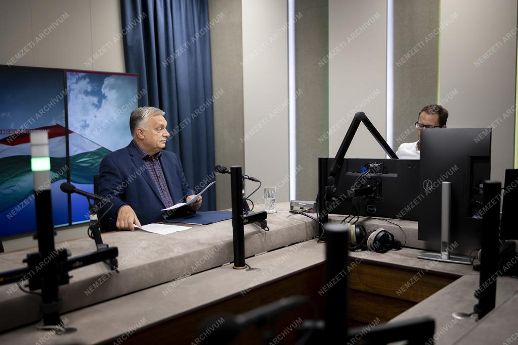 Miniszterelnöki interjú a Kossuth rádióban