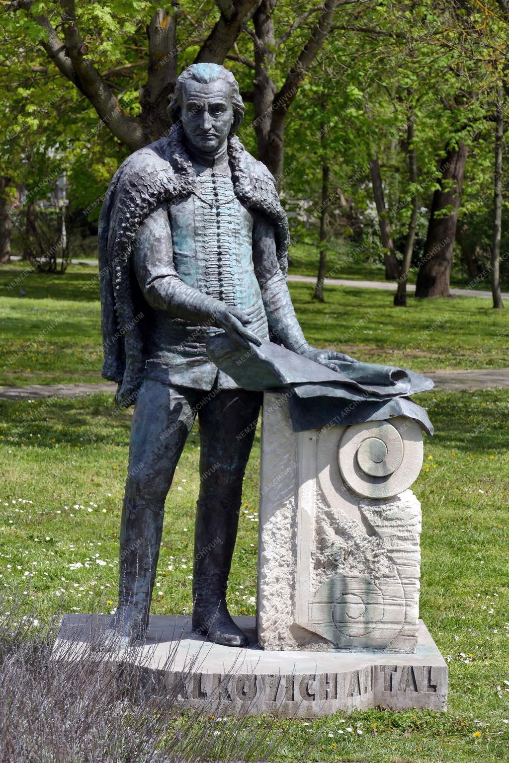 Kultúra - Gödöllő - Grassalkovich I. Antal szobra