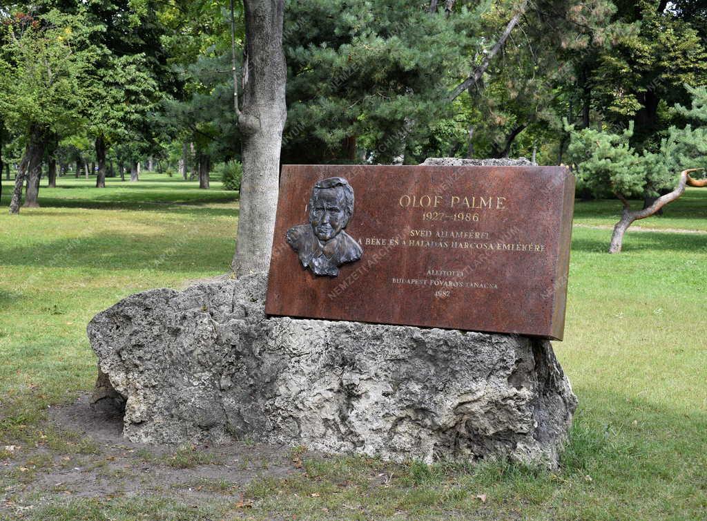 Városkép - Budapest - Olof Palme emlékkő