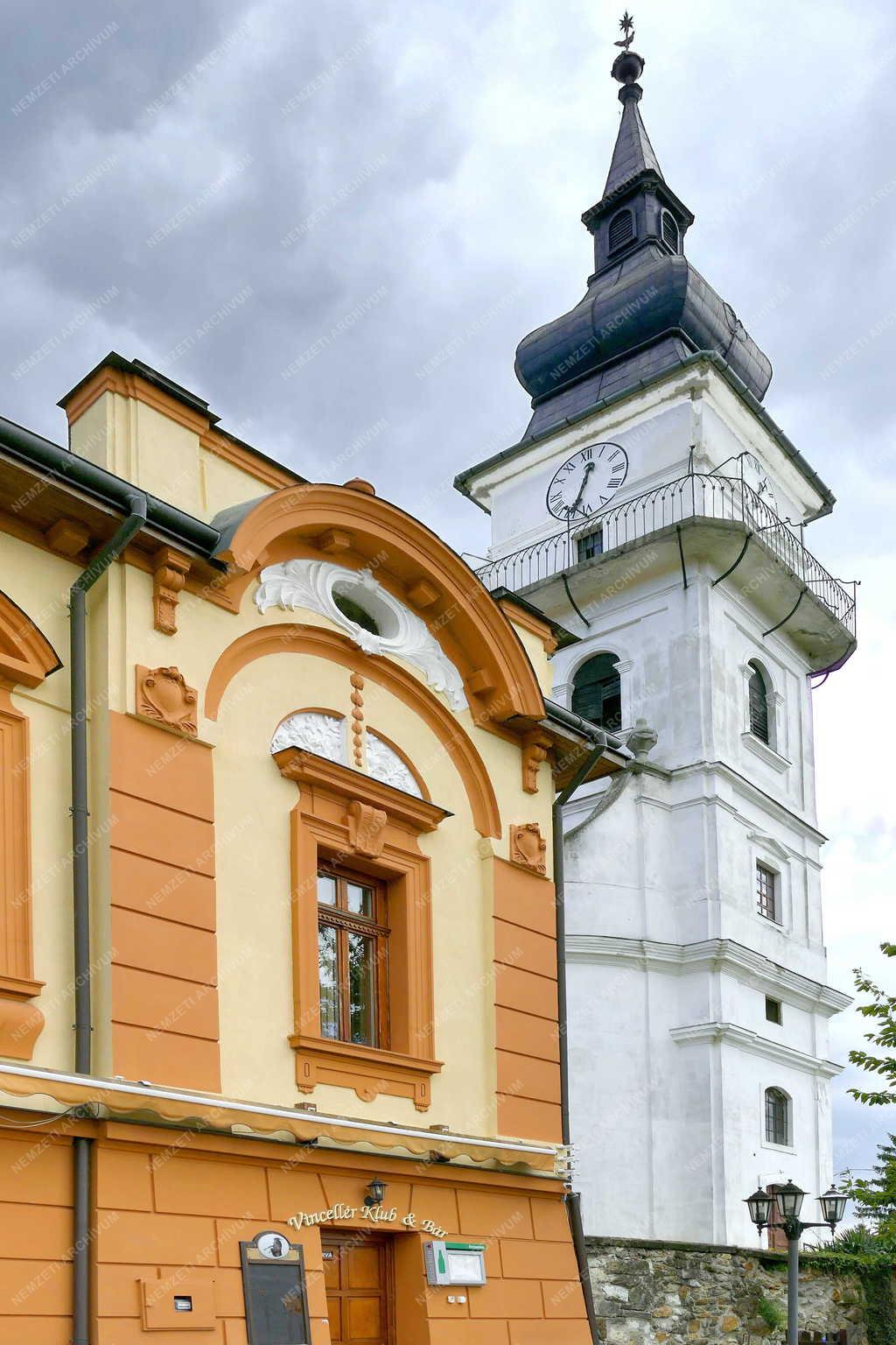 Település - Tállya - Vincellérház és református templom