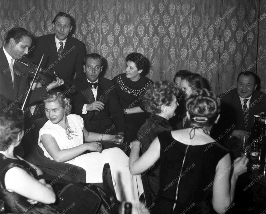 Színészbál 1954.