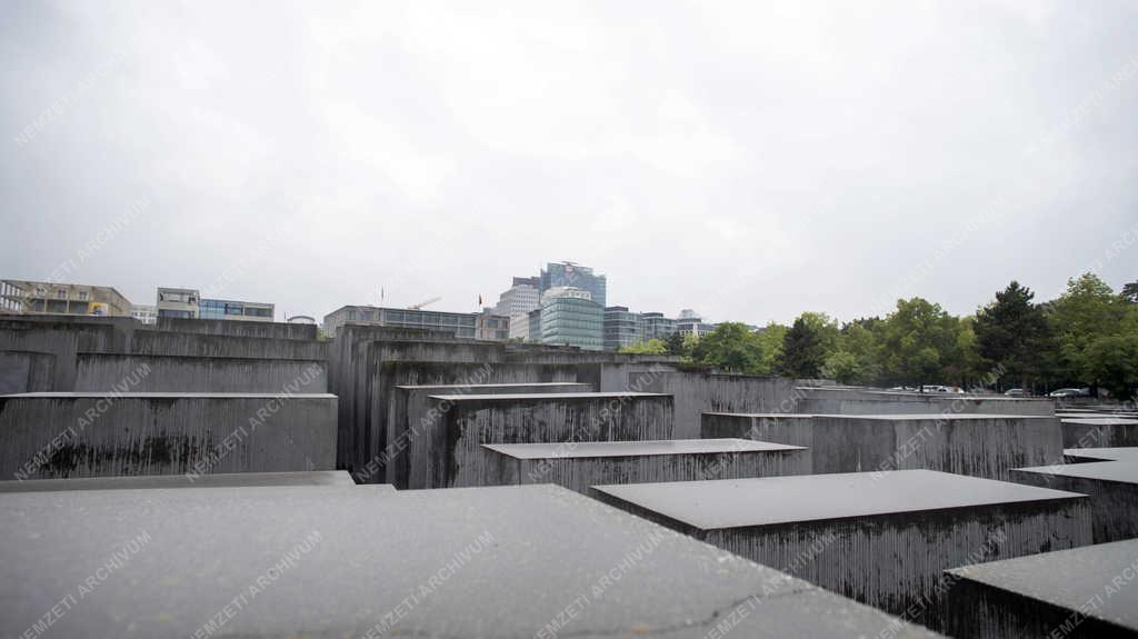 Emlékmű - Berlin - A meggyilkolt európai zsidók emlékhelye