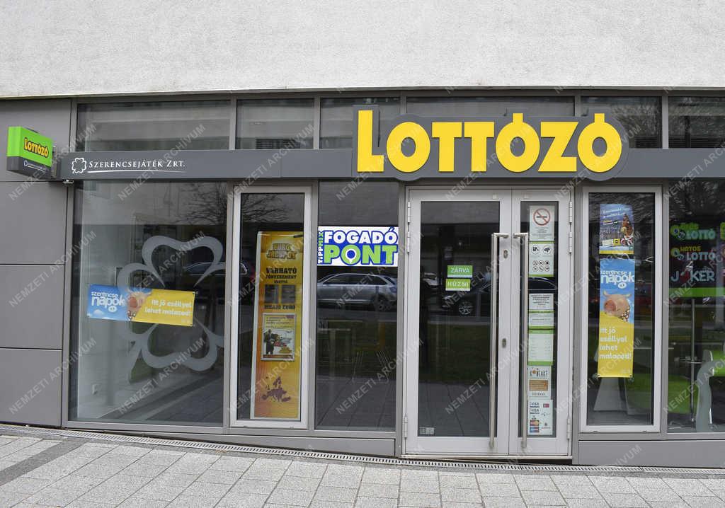 Szerencsejáték - Budapest - Lottózó