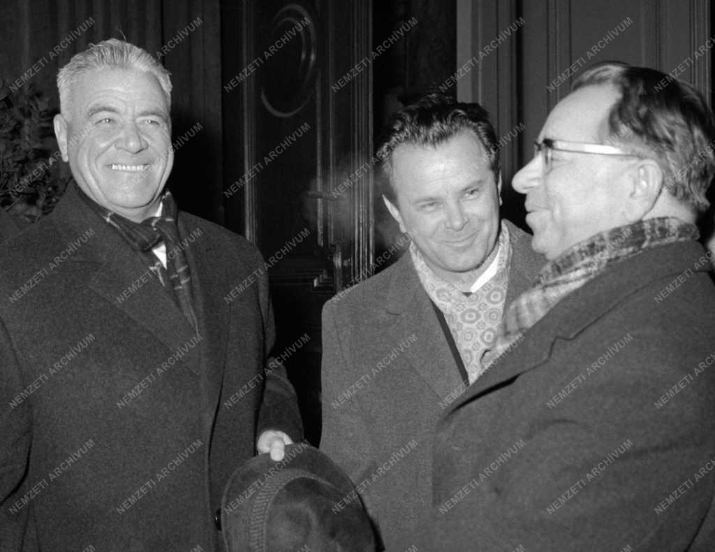 Külkapcsolat - Ion Gheorghe Maurer román miniszterelnök Magyarországon 