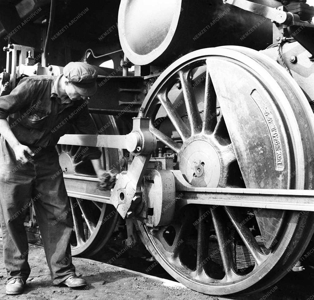 A szerző válogatása - Kongresszusi verseny a MÁV-nál