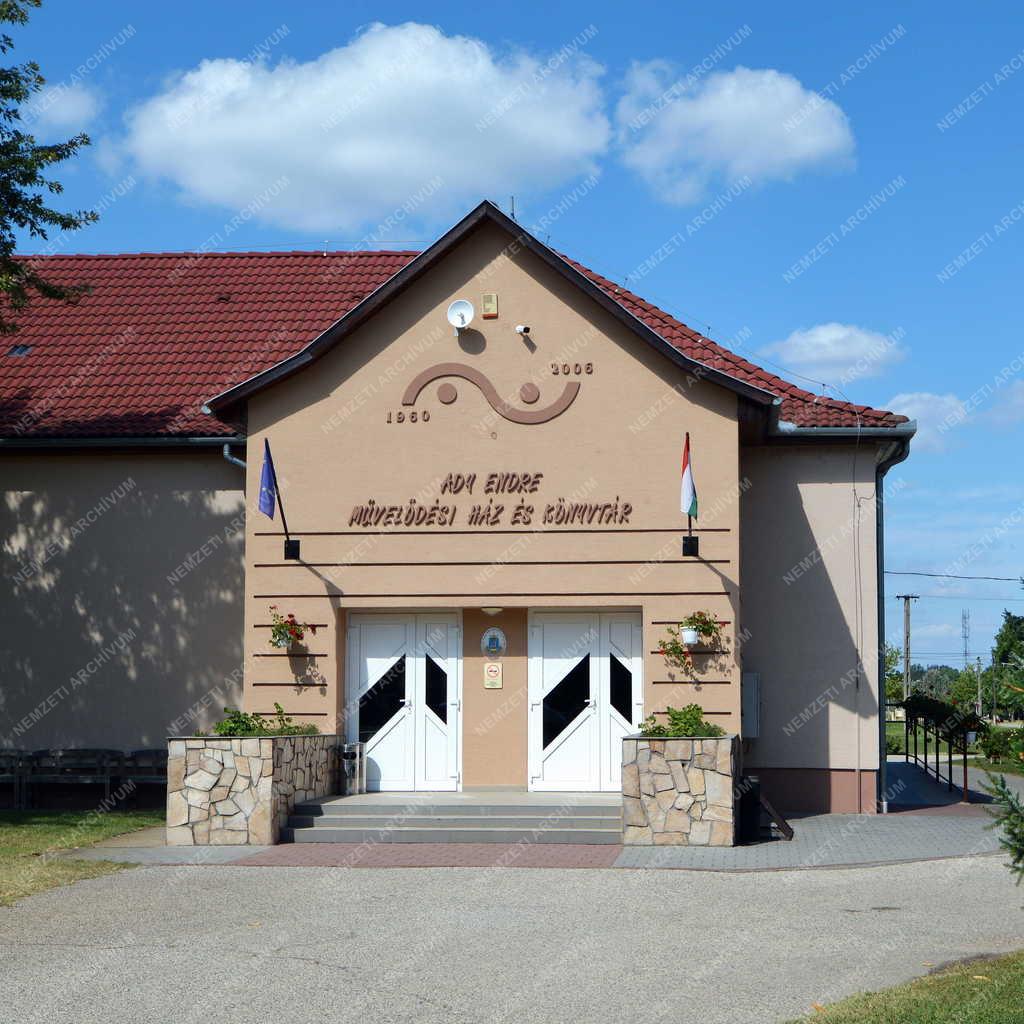 Település - Zsana - Ady Endre Művelődési Ház és Könyvtár