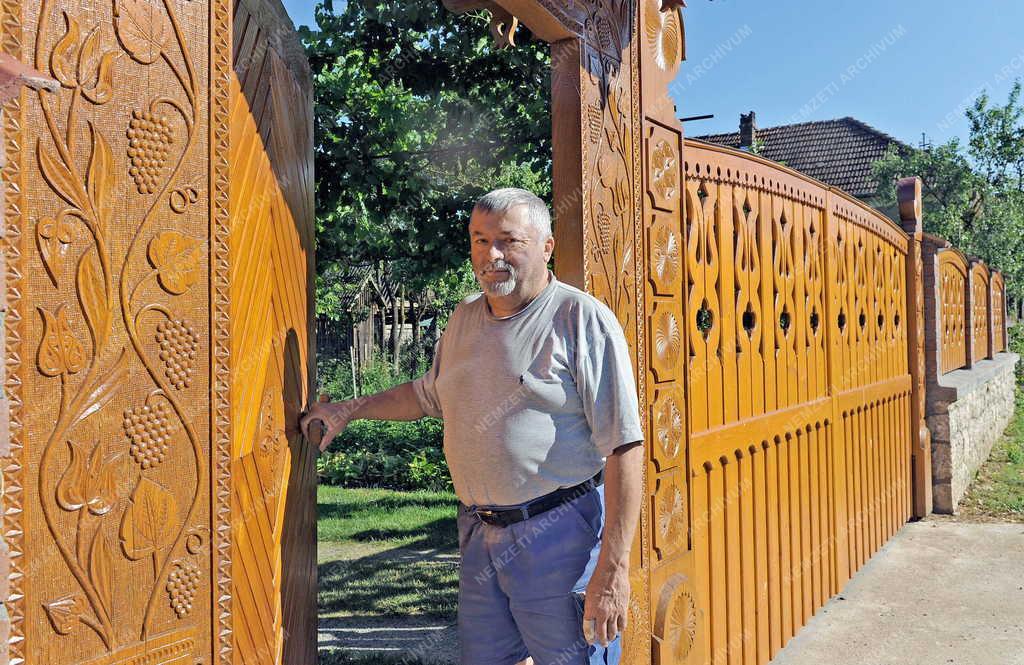 Portré - Zsobok - Gál Potyó István fafaragó népművész 