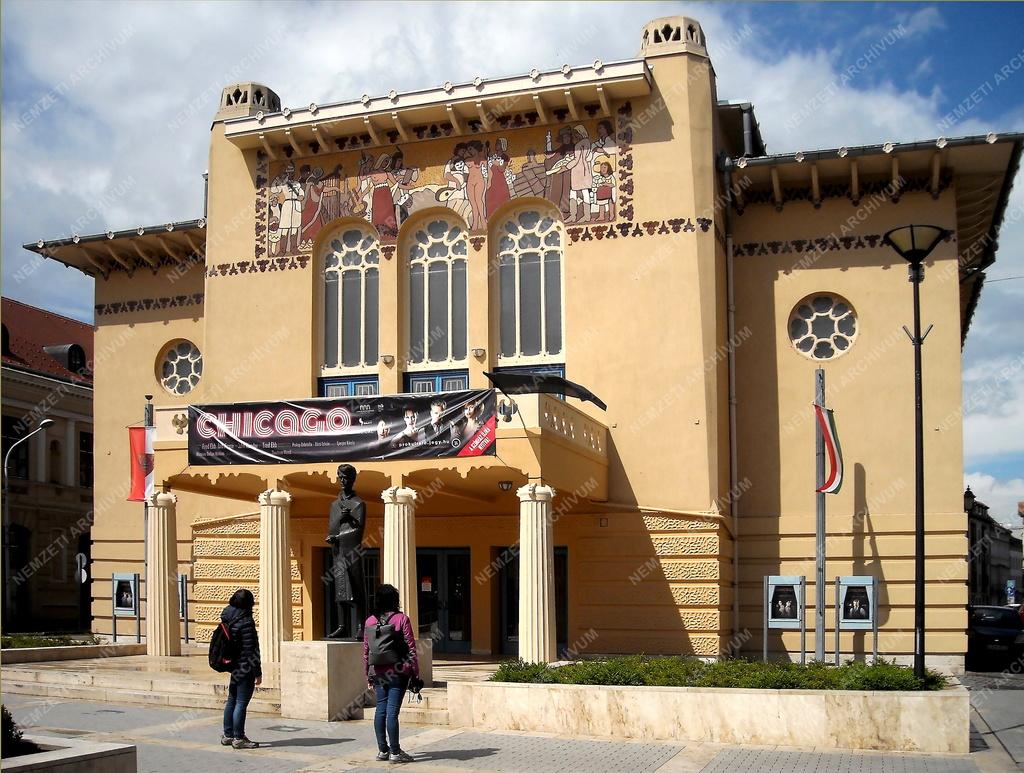 Kultúra - Sopron - Petőfi Színház
