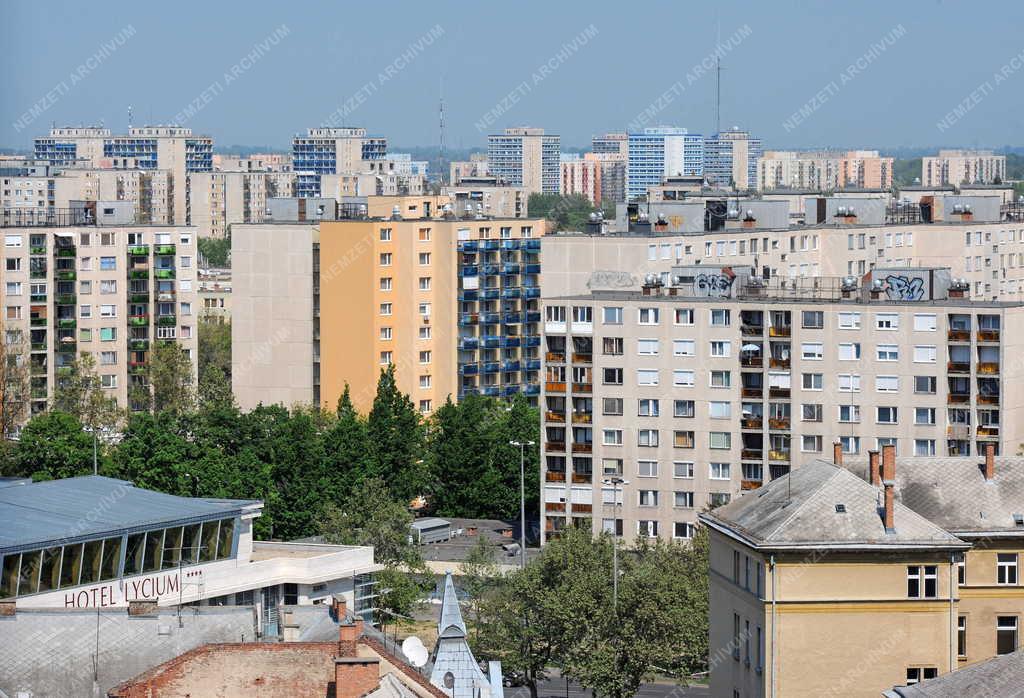 Városkép - Lakótelep Debrecenben