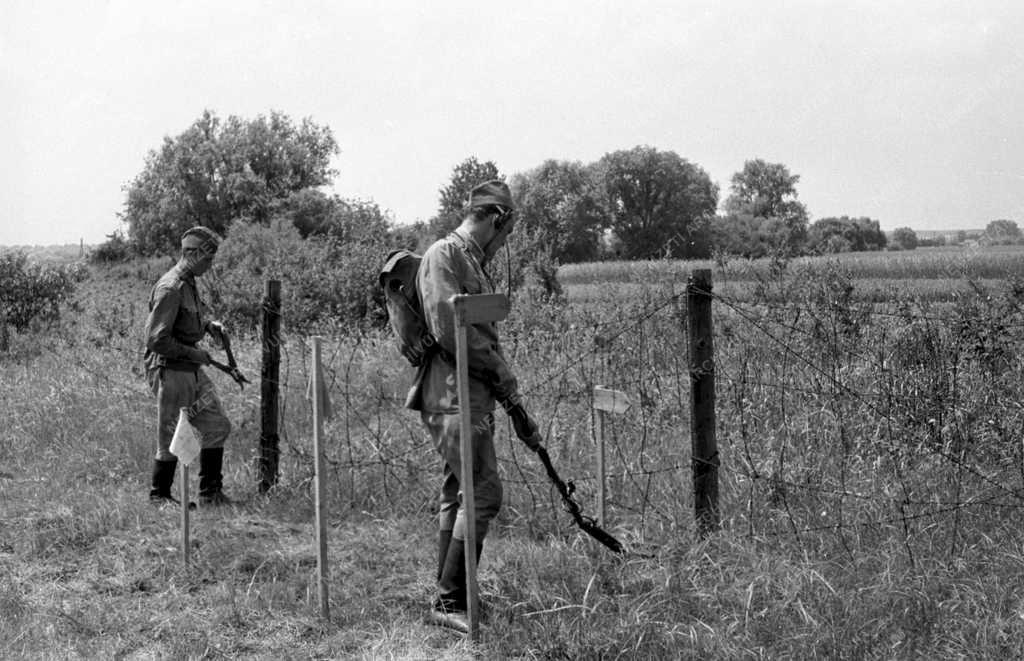 Külpolitika - Határkérdés - Műszaki zár megszüntetése