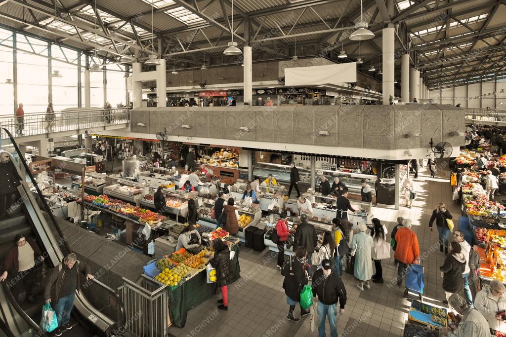 Kereskedelem - Budapest - Fehérvári úti Vásárcsarnok