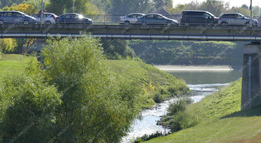 Tájkép - A Zagyva folyó tiszai torkolata Szolnoknál