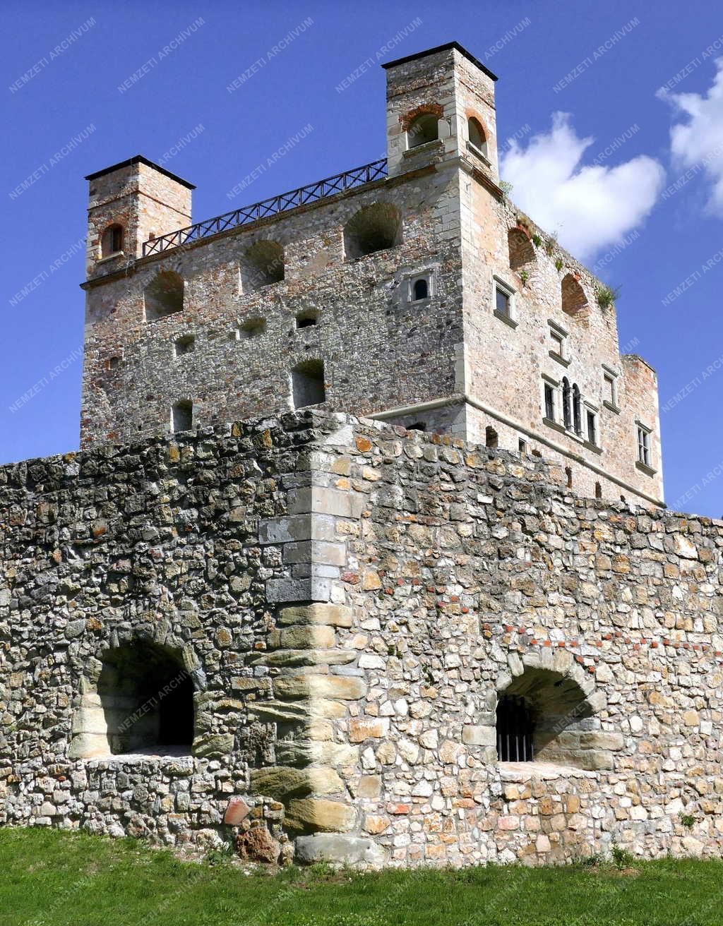 Városkép - Műemlék - Sárospatak - Rákóczi-vár