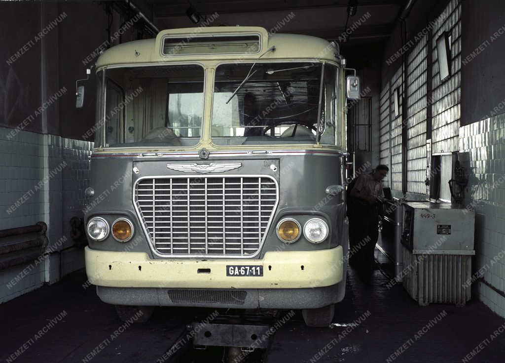 Közlekedés - Ikarus autóbusz