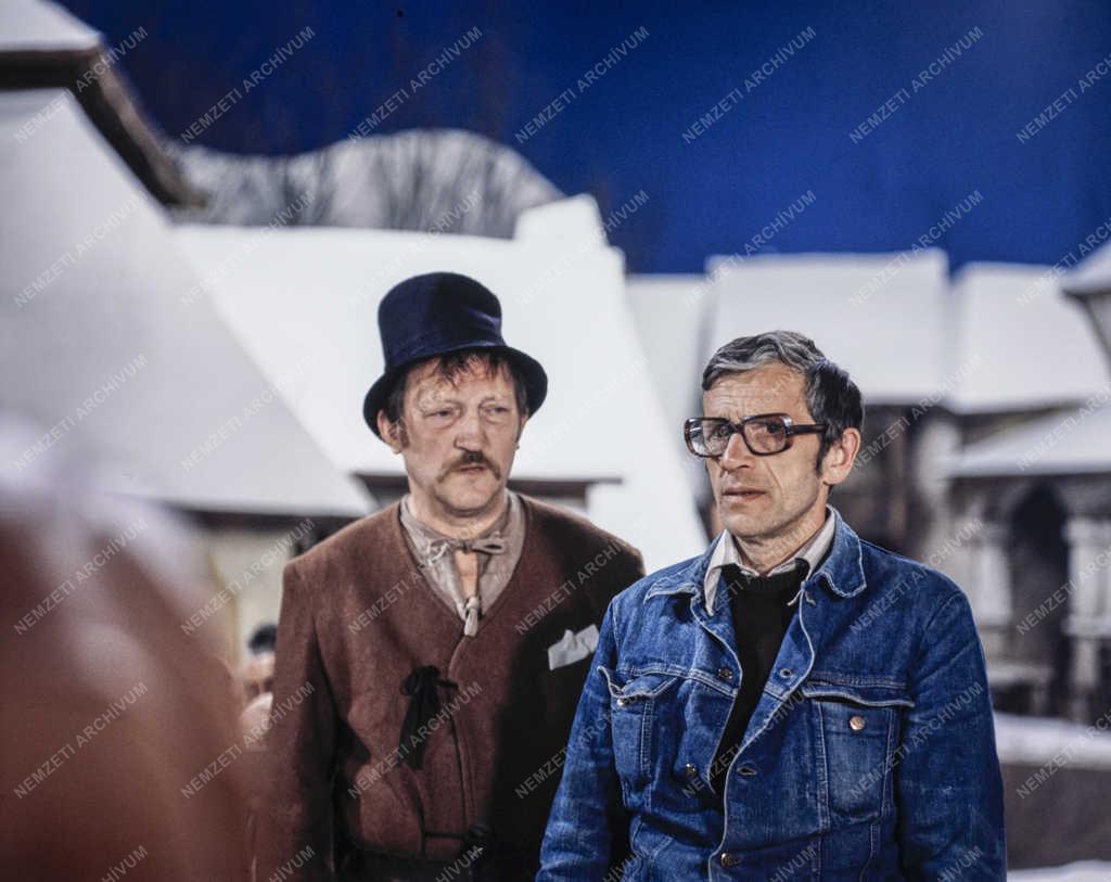 Kultúra - Film - A Bolondok bálja című tv-film forgatása