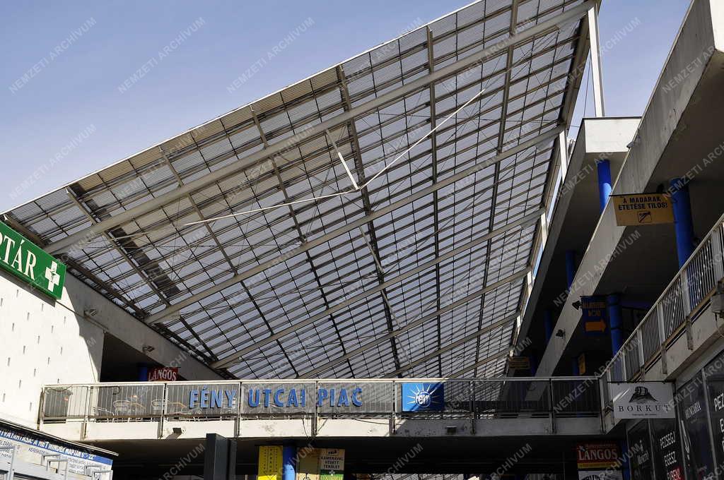 Kereskedelem - Budapest - Fény utcai piac 
