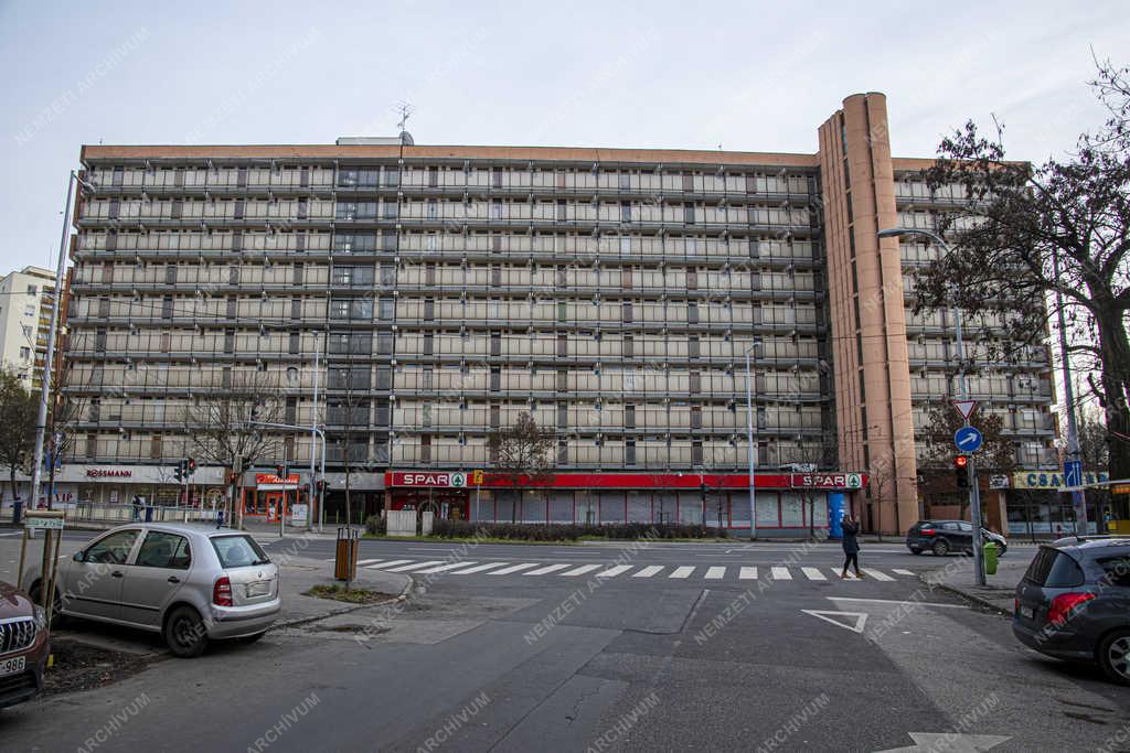 Épületfotó - Budapest - Kőrösi Csoma Sándor út 35-37 tásasház