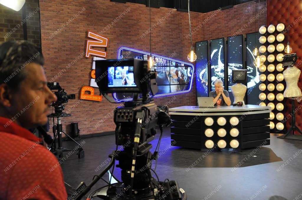 Média - Budapest - Ősszel indul a Pesti TV