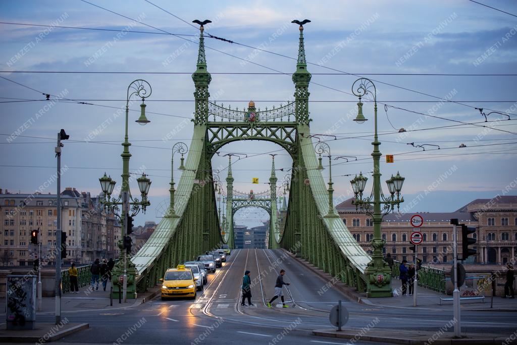 Városkép - Budapest - Szabadság híd