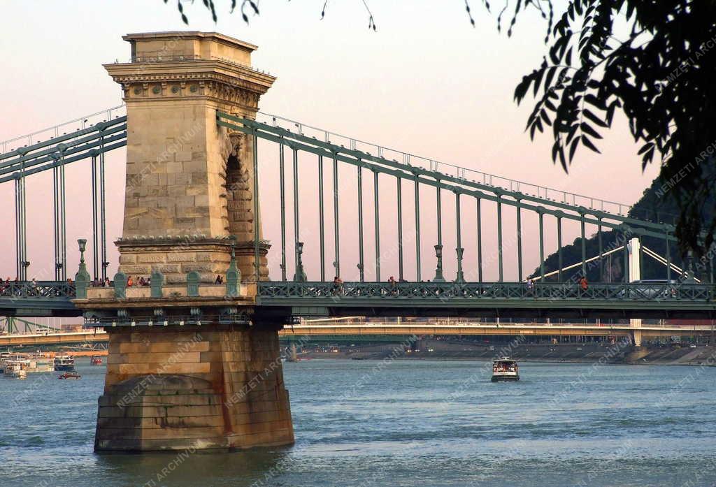 Városkép - Budapest - A Lánchíd 