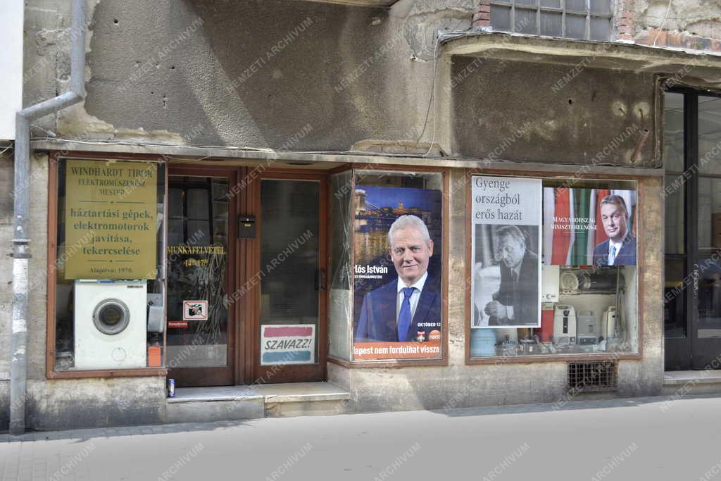 Épület - Budapest - Kirakat dekoráció