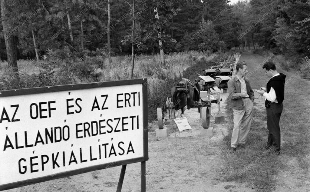 Mezőgazdaság - Állandó erdészeti gépkiállítás Gödöllőn