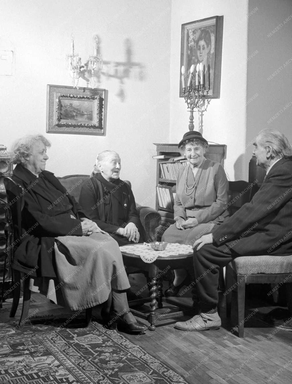 Színház - A Jászai Mari Színészotthon