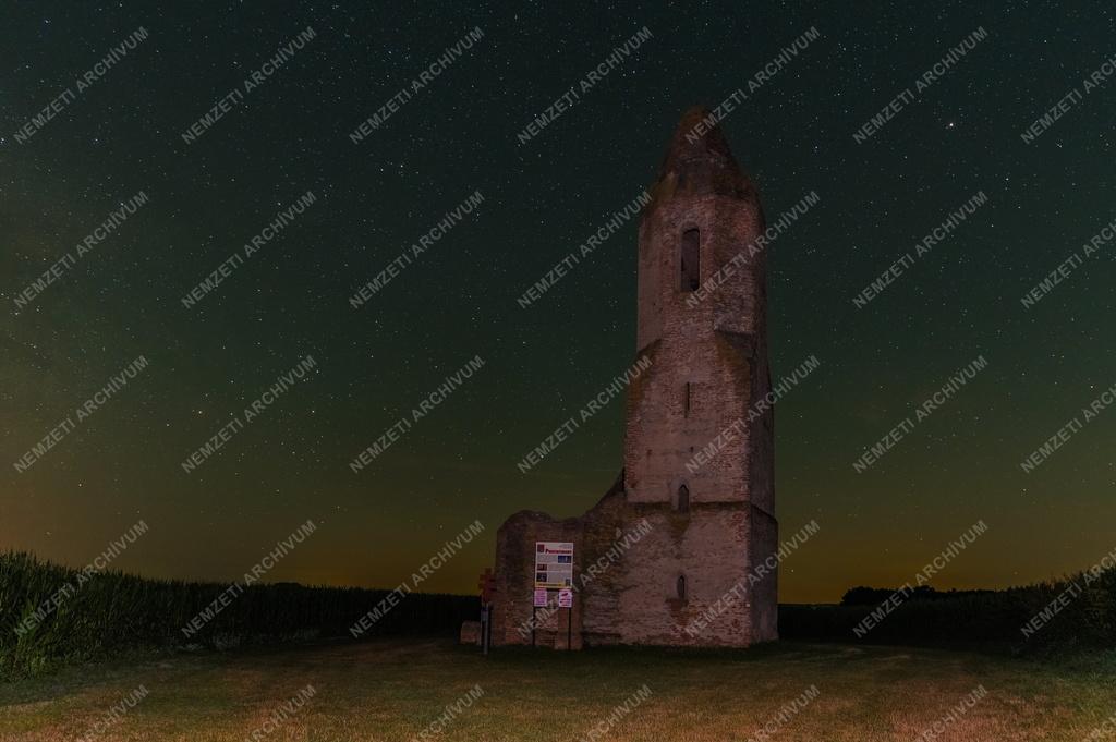 Műemlék - Somogyvámos - Puszta Templom