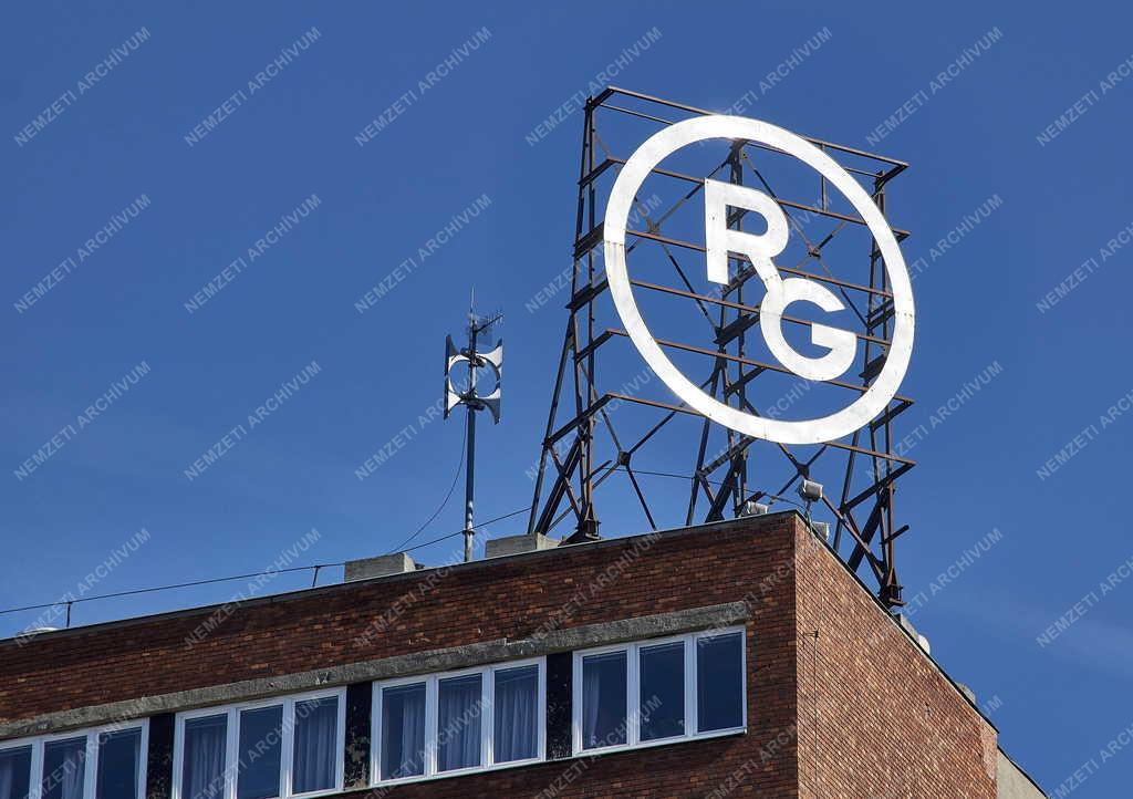 Ipar - Egészségügy - Richter Gedeon gyógyszeripari cég 