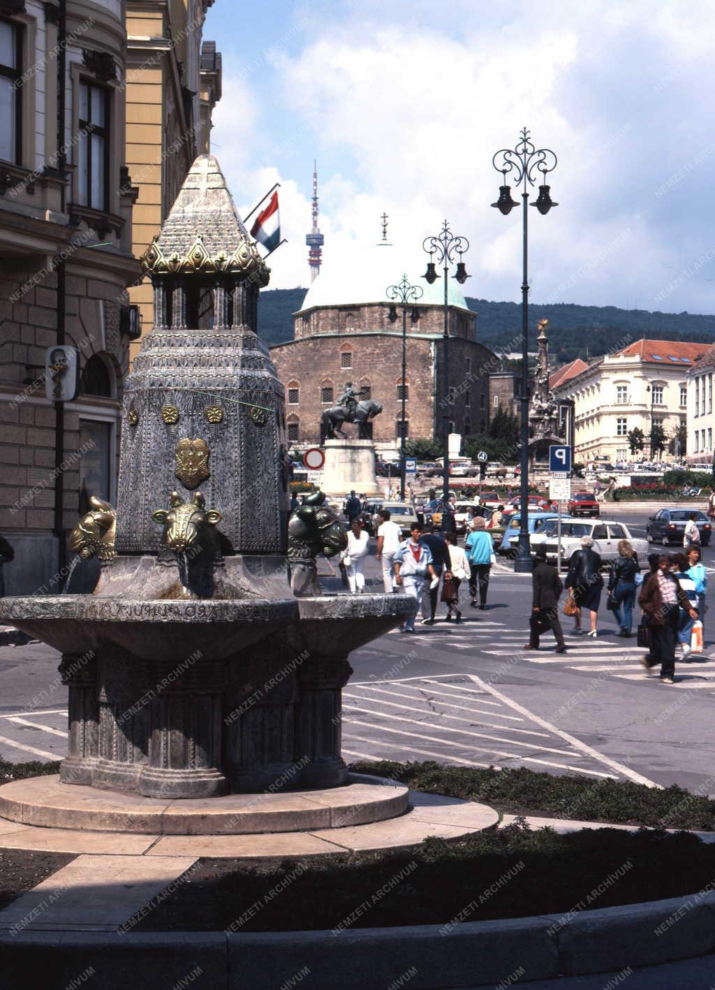 Táj, város - Városkép - Pécs