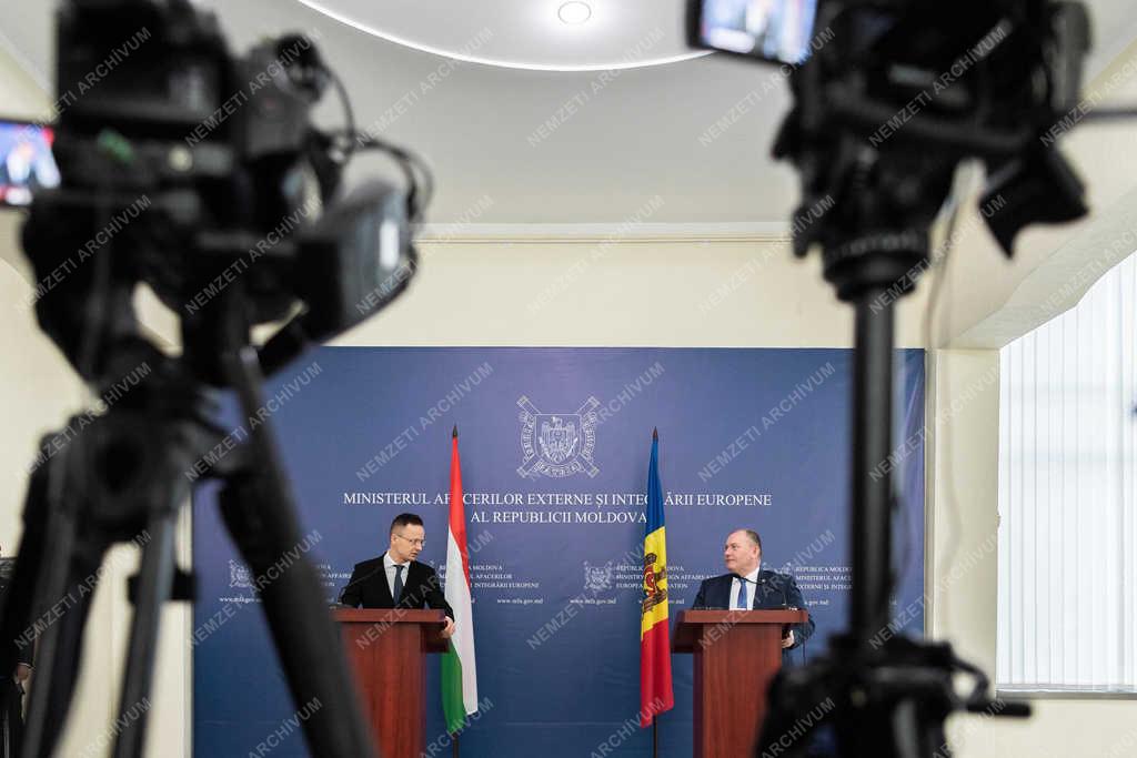 Szijjártó Péter Moldovában