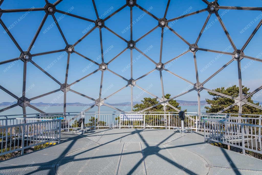 Turizmus - Balatonboglár - Gömbkilátó