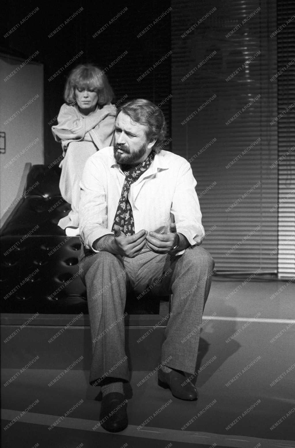 Színház - Harold Pinter: Árulás