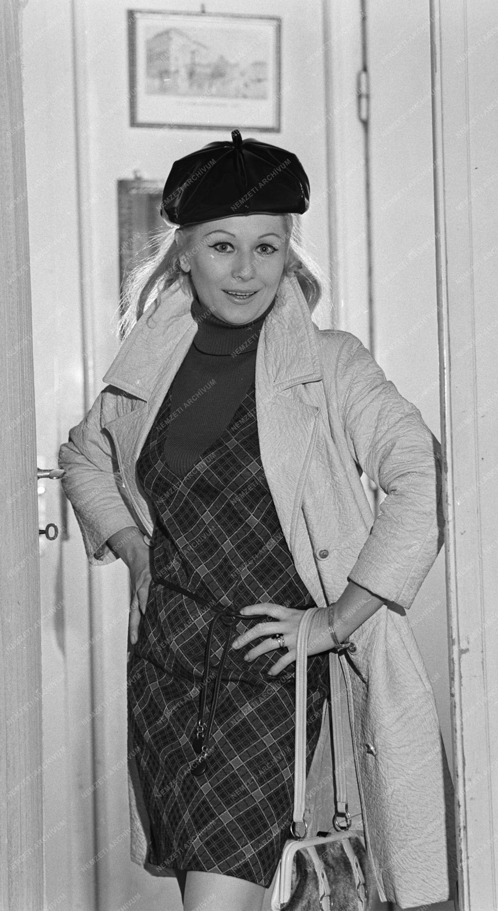 Kultúra - Színház - Gombos Katalin színésznő és lánya, Sinkovits Mariann