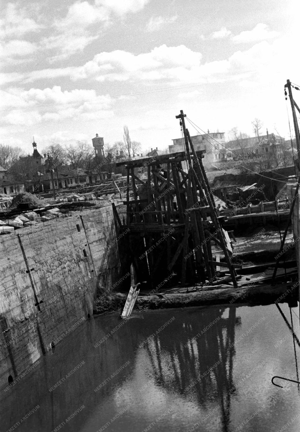 Építőipar - Közlekedés - Sió-csatorna újjáépítése