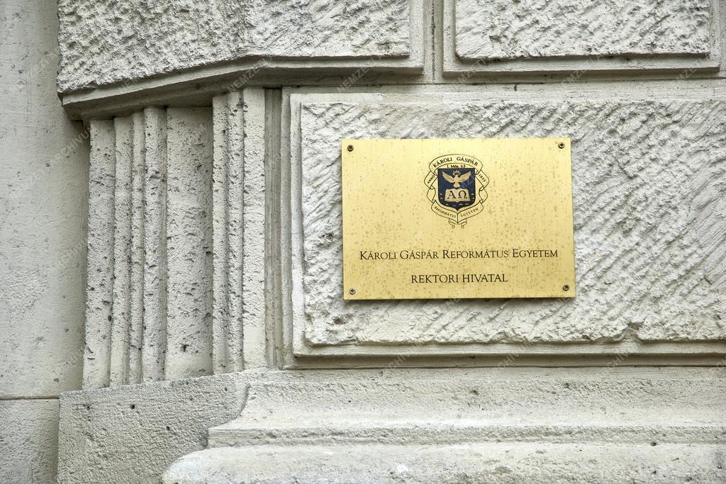 Oktatás - Budapest - Károli Gáspár Református Egyetem Rektori Hivatala