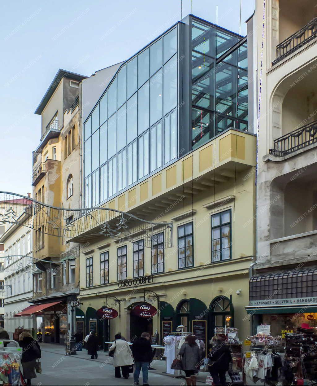Épület - Budapest - A  CBA Príma - Corso Gourmet épülete
