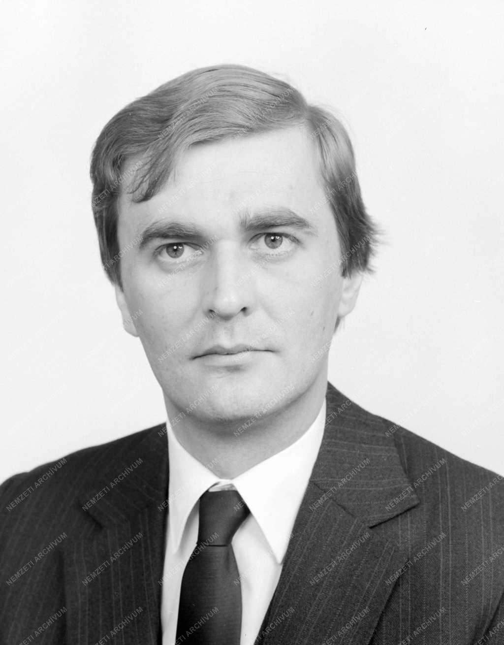Belpolitika - Budapesti képviselőjelöltek
