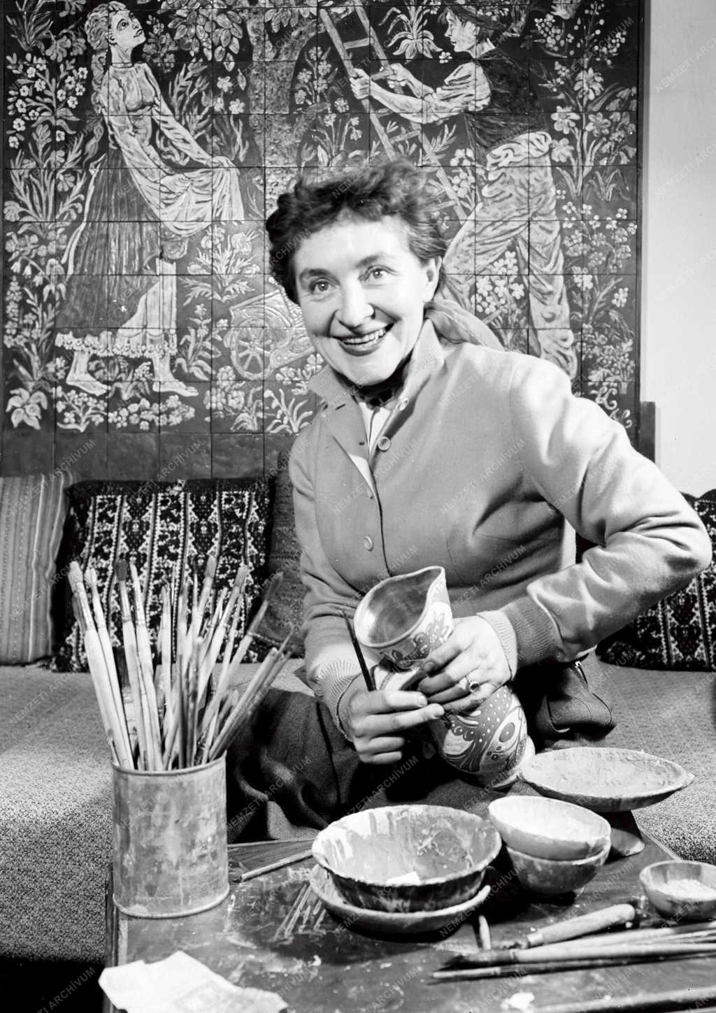 Kultúra - Képzőművészet - Kovács Margit keramikus műtermében